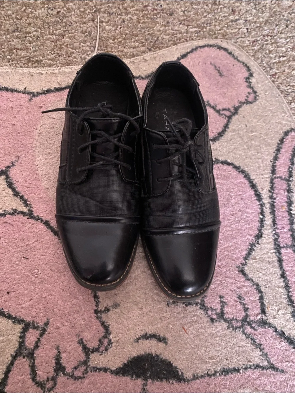 Tahari Black Leather Cap-Toe Derby Shoes